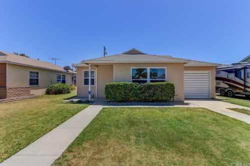 9122 Olive St, Bellflower, CA 90706-4450