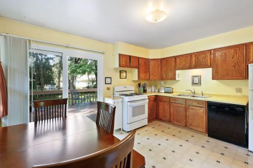 700 Eldridge Ave, Saint Paul MN  55113-6412 exterior