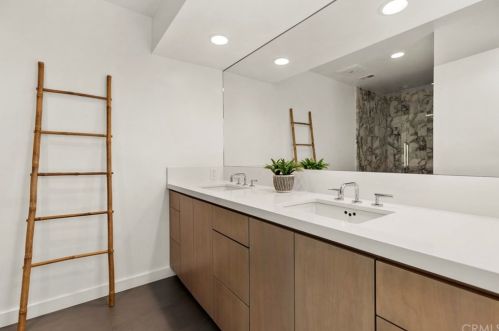 13912 Holt Ave, Santa Ana CA 92705-2664 exterior