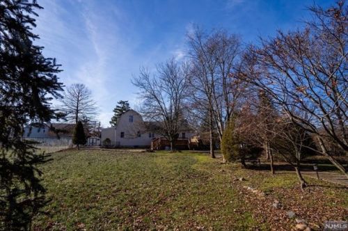 41 Justice St, Piscataway NJ  08854-5425 exterior