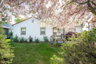 219 32nd Ave, Yakima, WA 98902-2213