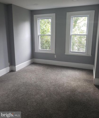 4816 10th St, Philadelphia PA  19141-3930 exterior