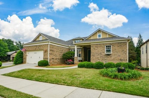 712 Springer Mountain Dr, Holly Springs, GA 30114-4347