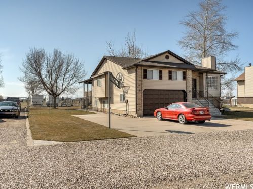 4765 650, Clearfield, UT 84015-6958