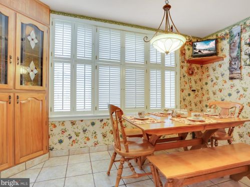 1407 Mahantongo St, Primrose PA 17901-3307 exterior