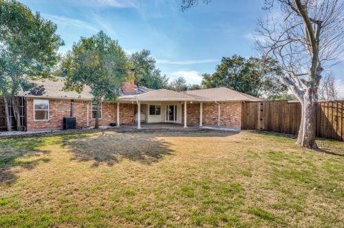 3115 Chapel Downs Dr, Dallas TX  75229-5834 exterior