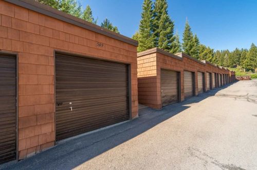 11639 Snowpeak Way, Truckee CA  96161-7094 exterior