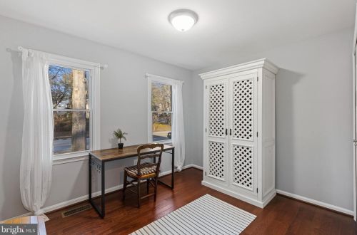 5002 Ten Mills Rd, Columbia MD  21044-1539 exterior