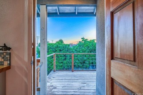 1283 13th St, Upland CA 91786-2966 exterior