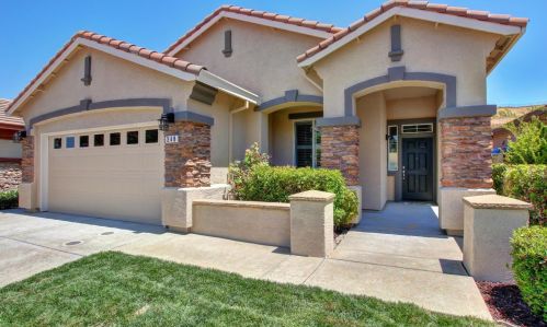348 Lone Spur Dr, Folsom, CA 95630-6176