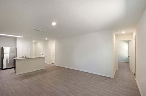 1608 Robert St, Fort Worth TX  76104-7127 exterior