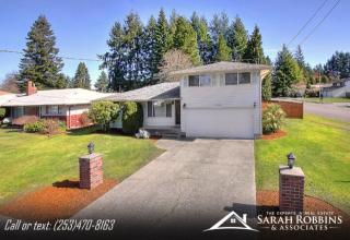 1703 Frace St, Tacoma WA  98406-2229 exterior