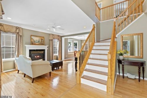 16 Kershaw Ct, Bridgewater, NJ 08807-2595