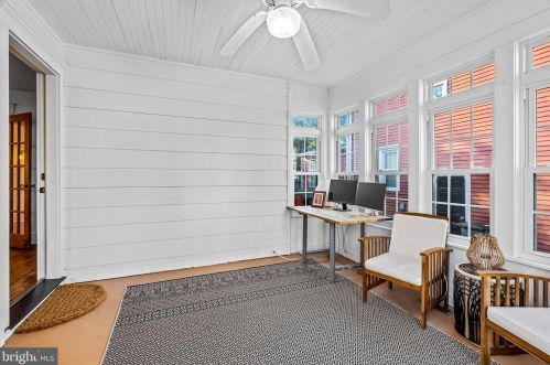 24 Evergreen Ln, Tavistock NJ  08033-1202 exterior