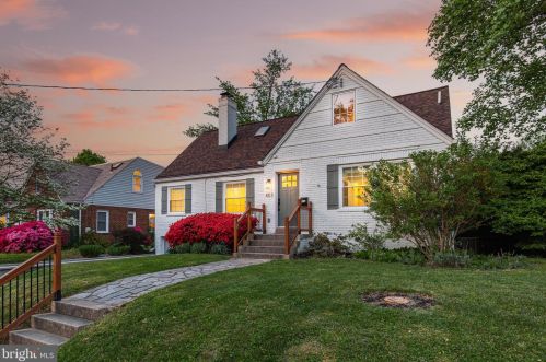 403 Dale Dr, Silver Spring MD  20910-5528 exterior