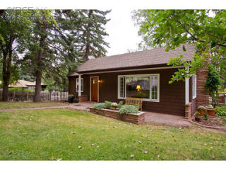 732 Apple Valley Rd, Lyons, CO 80540-9030