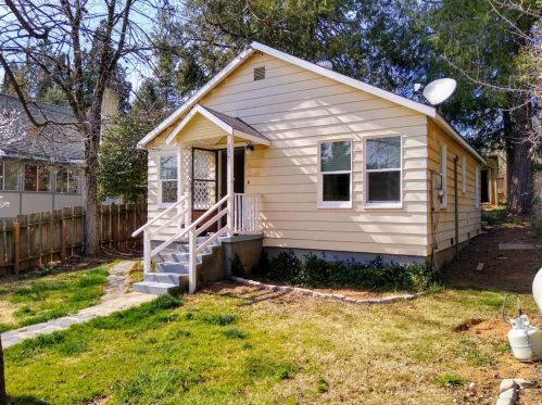 6341 Main St, Virner, CA 95634-9360