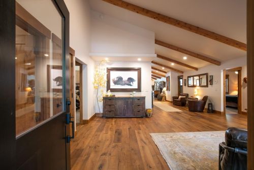 13595 Hansel Ave, Truckee CA  96161-6242 exterior