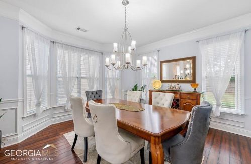 1435 Lakeboat Way, Atlanta GA  30331-8913 exterior