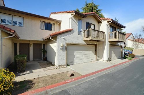 725 Williamsburg Way, Gilroy, CA 95020-6355