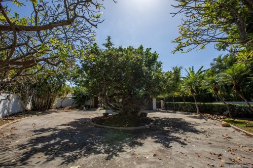 4383 Royal Pl, Honolulu HI  96816-4855 exterior