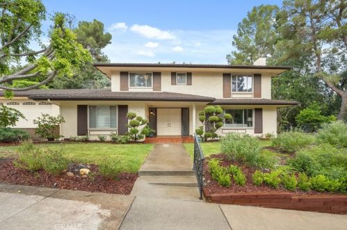 1430 Greenbriar Rd, Glendale CA  91207-1053 exterior