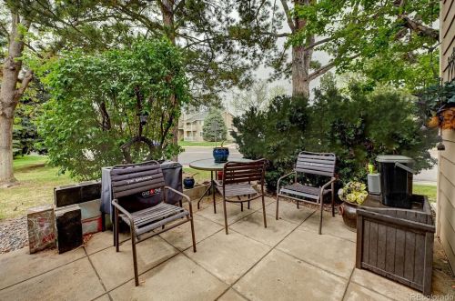 1975 Xanadu Way, Denver CO  80014-4312 exterior