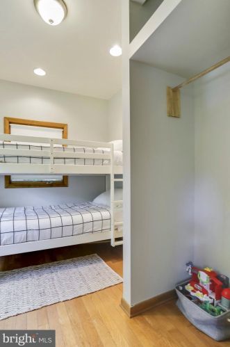 4 Pileated Woodpecker Ln, Hedgesville WV  25427-6232 exterior