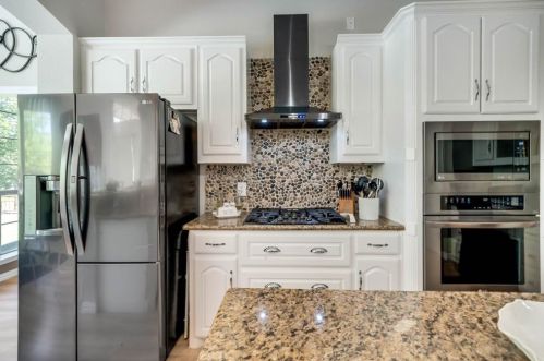 1120 Wishing Wl Ct, Cedar Hill TX 75104-8255 exterior