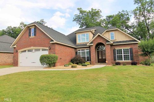 204 Cheshire Dr, Warner Robins, GA 31088-1122
