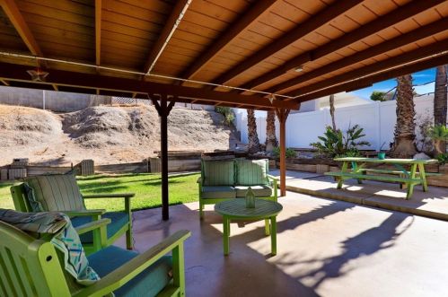 6010 Kitty Hawk Dr, Riverside CA  92504-1422 exterior