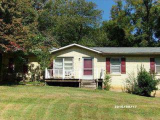 1100 Woodland Dr, Pulaski, TN 38478-4811
