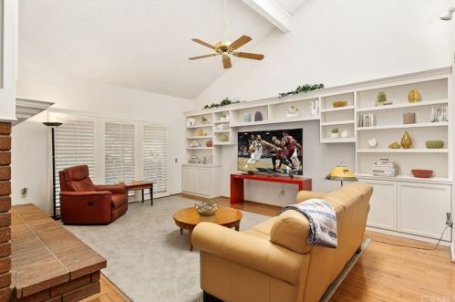 652 Frontier Ct, Anaheim CA  92807-4732 exterior