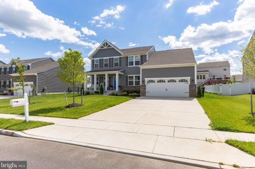 137 Crossing Dr, Mount Royal, NJ 08061