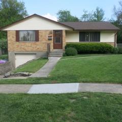 3830 Ridgecombe Dr, Cincinnati, OH 45248-3247