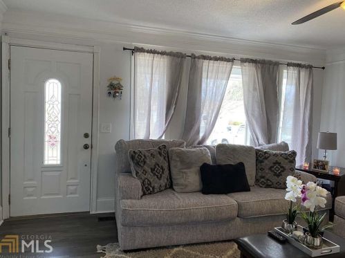 82 Oliver Dr, Warner Robins, GA 31088-5912