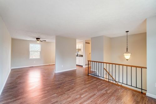 496 Bessinger Dr, Cincinnati OH 45240 exterior