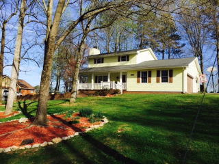 2434 Shahn Dr, Dalton GA  30720-5726 exterior