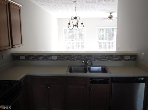 758 Celeste Ln, Atlanta GA  30331-8606 exterior