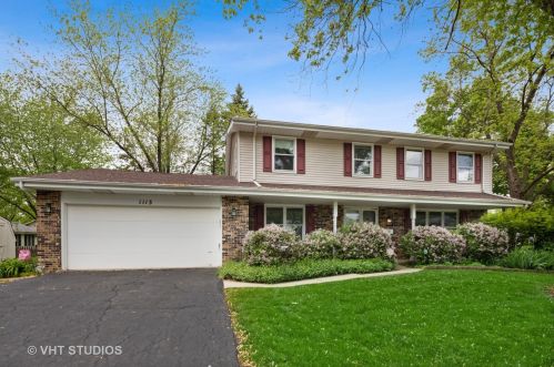 1113 Elizabeth Ave, Naperville, IL 60540-5707
