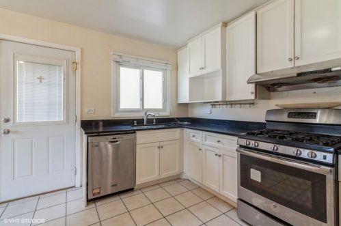 7137 Niles Ave, Niles IL  60714-2121 exterior