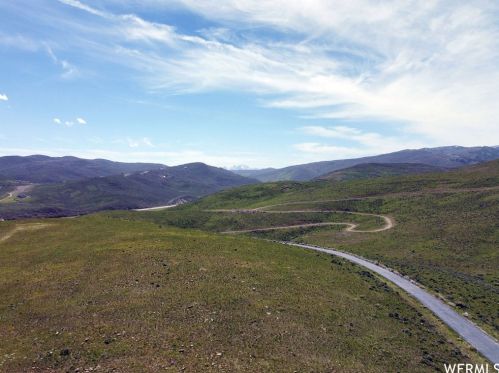 29731 Old Lincoln Hwy, Hoytsville UT 84017-9621 exterior