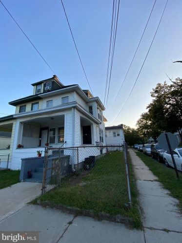 603 Johnston Ave, Trenton, NJ 08629-1124