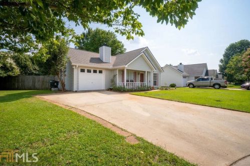 108 Westoak Ct, Warner Robins, GA 31093-8551
