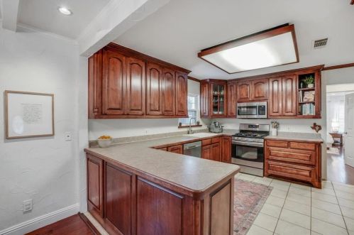 6116 Kenwick Ave, Fort Worth TX  76116-4627 exterior