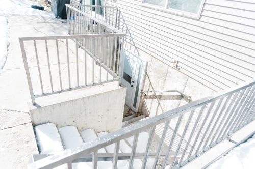 1080 Grandview Dr, Providence UT 84332-9317 exterior