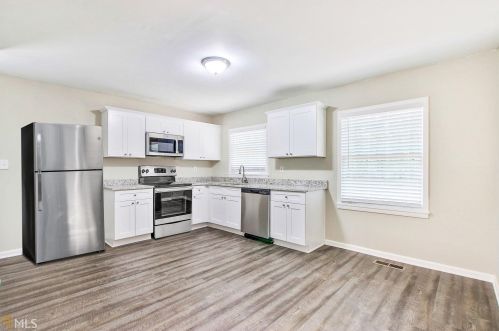 306 Ard Pl, Atlanta GA  30331-1604 exterior