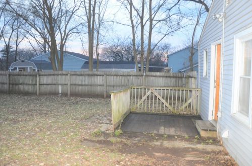 532 Lathrop Ter, South Beloit, IL 61080-1935
