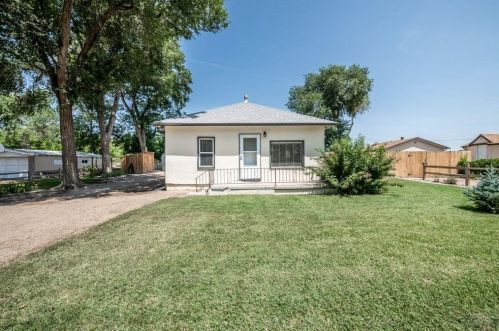 31569 Acoma Rd, Pueblo, CO 81006-9504