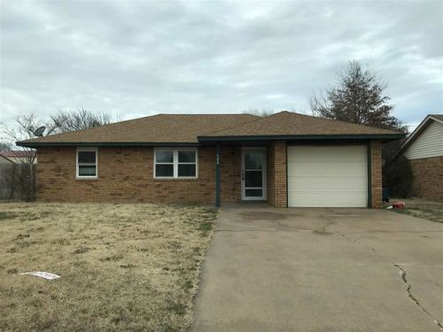 522 Jacob Dr, Lahoma, OK 73754-1000